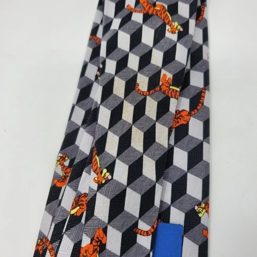 DISNEY WINNIE THE POOH TIGGER LOT OF 3 MEN NECKTIE TIES BLACK ORANGE RED